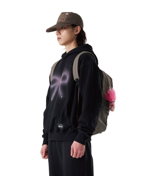 IUGAMAKARAS(イウガマカラス)の「Studded Ribbon Hoodie (Black)(パーカー・レディース・その他・2/1)」の4枚目の写真
