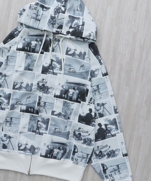 The Endless Summer（エンドレスサマー）の「TES HISTORY ALLOVER ZIP PK / ジップパーカー（パーカー・メンズ・ホワイト/ライトグレー/サンドベージュ・SMALL/X-LARGE/LARGE/MEDIUM）」の2枚目の写真