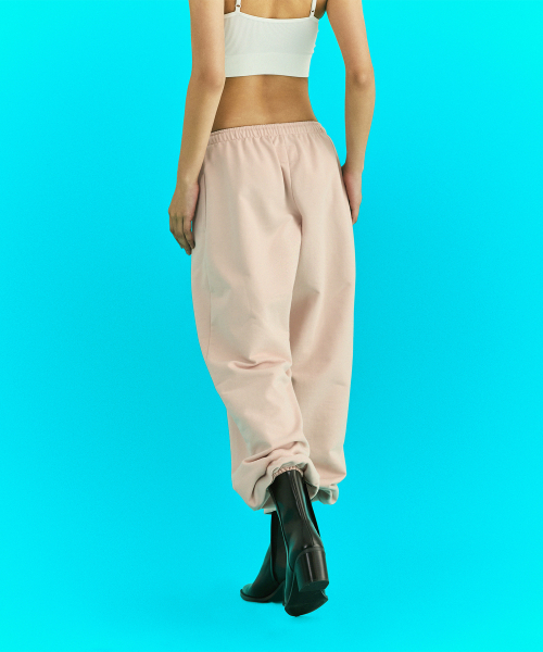 ERER(エルエル)の「Washed Jogger Pants Light Pink(スウェットパンツ・レディース・ライトピンク・1/2)」の5枚目の写真