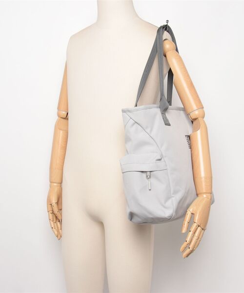 INUK（イヌーク）の「【INUK】INTONE（トートバッグ・レディース・グレー系その他/ブラック/カーキ・ONE SIZE）」の7枚目の写真