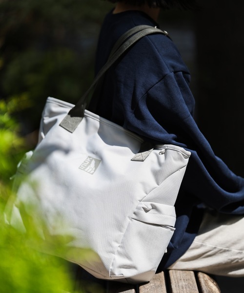 INUK（イヌーク）の「【INUK】INTONE（トートバッグ・レディース・グレー系その他/ブラック/カーキ・ONE SIZE）」の17枚目の写真