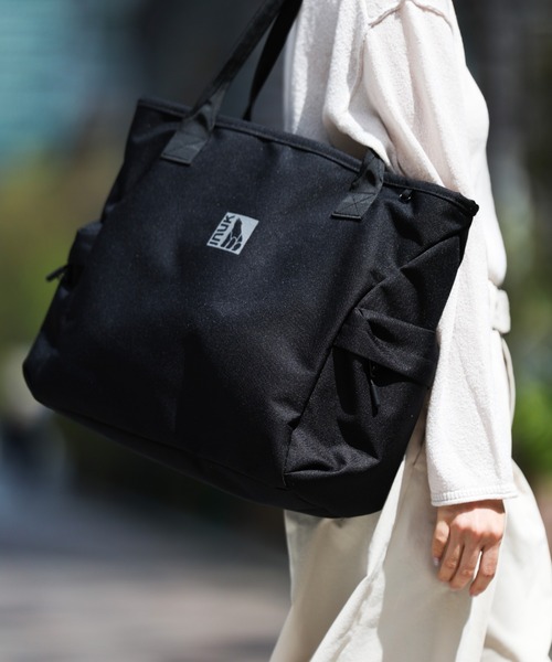 INUK（イヌーク）の「【INUK】INTONE（トートバッグ・レディース・グレー系その他/ブラック/カーキ・ONE SIZE）」の11枚目の写真