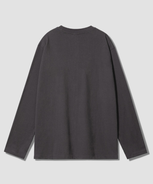 GRANFINNY(グランフィニ)の「ビジュアルグラフィックレギュラーロングスリーブ-グレー(Tシャツ/カットソー・レディース・ダークグレー・MEDIUM/LARGE/X-LARGE)」の2枚目の写真