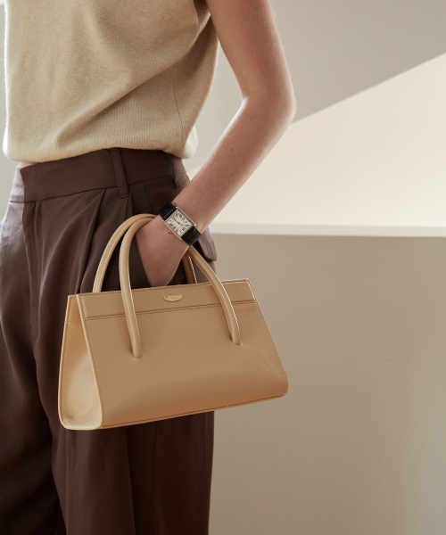 VALLUAT(バリュエット)の「Orelyn bag_Beige(トートバッグ・レディース・その他・FREE)」の1枚目の写真