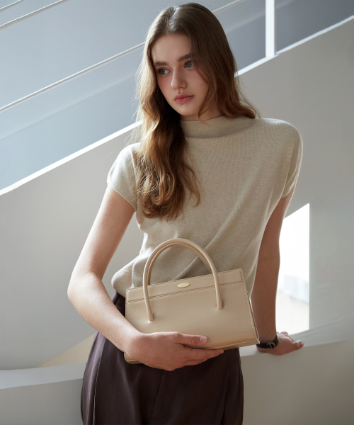 VALLUAT(バリュエット)の「Orelyn bag_Beige(トートバッグ・レディース・その他・FREE)」の2枚目の写真