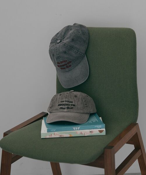 AMERICAN HOLIC(アメリカンホリック)の「刺繍ロゴピグメントキャップ(キャップ・レディース・チャコールグレー/ブラウン・FREE)」の3枚目の写真