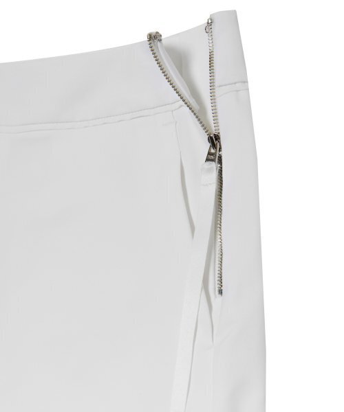 NEU GOLF(エヌイーユーゴルフ)の「カラー ミニ ショーツ - ホワイト(その他パンツ・レディース・その他・LARGE/MEDIUM/SMALL)」の9枚目の写真