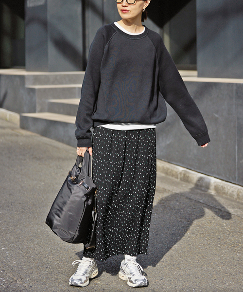 SLOBE IENA（スローブイエナ）の「flower pleats アイラインスカート（スカート・レディース・ブラック/レッド・FREE）」の4枚目の写真