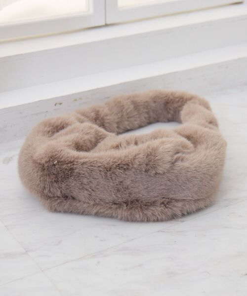 ems excite（エムズエキサイト）の「Fファーバッグ（ハンドバッグ・レディース・ピンク/ブラウン/オフホワイト・ONE SIZE）」の7枚目の写真