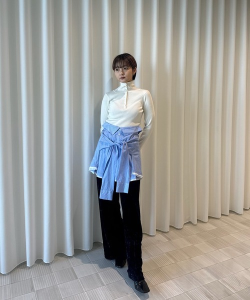 Ameri(アメリ)の「ACETATE VELOUR STRAIGHT WIDE PANTS(スラックス・レディース・ブラウン/オフホワイト/ネイビー・MEDIUM/SMALL)」の12枚目の写真