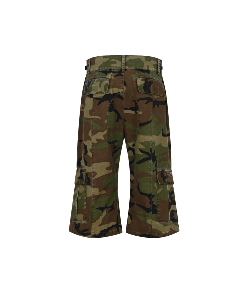 ALL EYES DOWN（オール アイズ ダウン）の「FLARE CARGO BERMUDA PANTS (CAMO)（その他パンツ・メンズ・その他・1/2）」の3枚目の写真