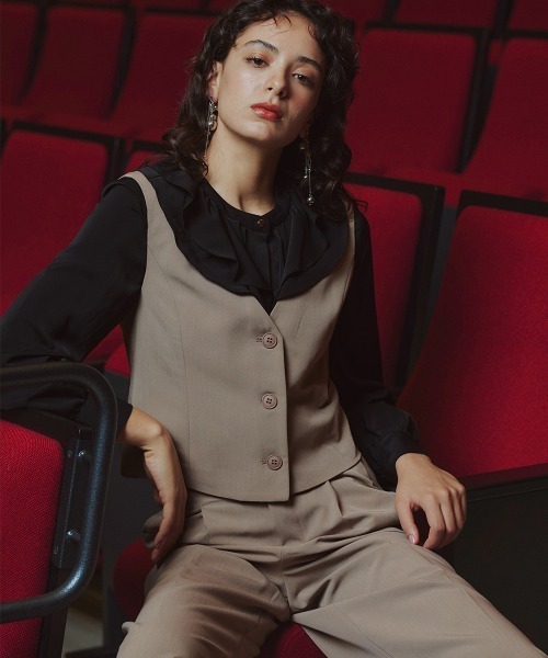 Callarus(カラルス)の「<単品>パウダークロスフロントフリルデザインブラウス〔Callarus〕(シャツ/ブラウス・レディース・ブラック/オフホワイト・S/M/L/LL/3L)」の8枚目の写真