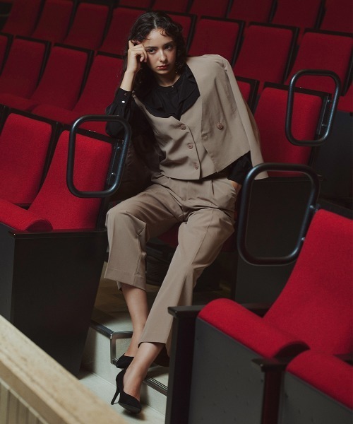 Callarus(カラルス)の「<単品>パウダークロスフロントフリルデザインブラウス〔Callarus〕(シャツ/ブラウス・レディース・ブラック/オフホワイト・S/M/L/LL/3L)」の12枚目の写真