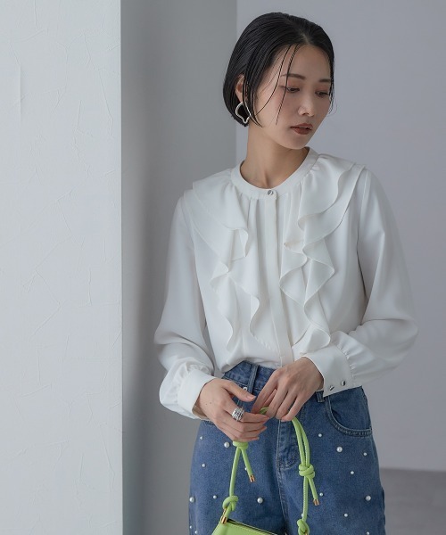 Callarus(カラルス)の「<単品>パウダークロスフロントフリルデザインブラウス〔Callarus〕(シャツ/ブラウス・レディース・ブラック/オフホワイト・S/M/L/LL/3L)」の21枚目の写真