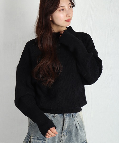 WESTSEA（ウエストシー）の「オフショルダー ケーブルニット（ニット/セーター・レディース・カーキ/ブラック/グレー/キャメル・FREE）」の2枚目の写真
