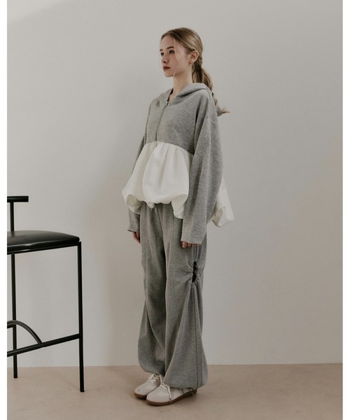 moi tytto(モイテュット)の「バルーンスウェットパーカー(パーカー・レディース・ナチュラル/グレー/ブラック・FREE)」の19枚目の写真