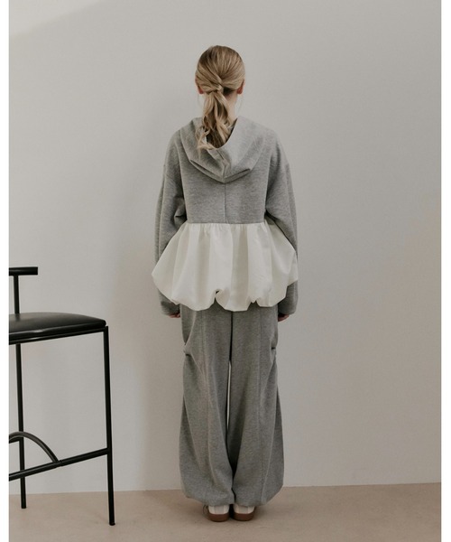 moi tytto(モイテュット)の「バルーンスウェットパーカー(パーカー・レディース・ナチュラル/グレー/ブラック・FREE)」の20枚目の写真