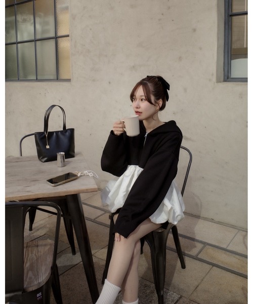 moi tytto(モイテュット)の「バルーンスウェットパーカー(パーカー・レディース・ナチュラル/グレー/ブラック・FREE)」の7枚目の写真