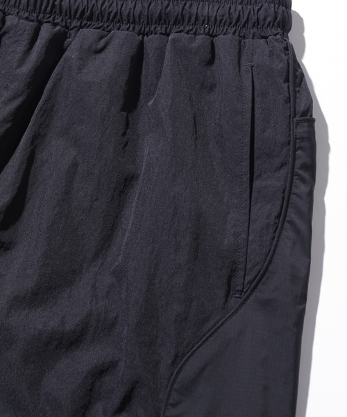 XLARGE(エクストララージ)の「NYLON TRACK PANTS(その他パンツ・メンズ・ブラック/オリーブ/グレー・S/XL/L/M)」の15枚目の写真