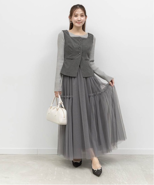 RANDA(ランダ)の「ジレ&チュールスカートセット(ワンピース・レディース・クリーム/グレー/グレイッシュベージュ・1/0)」の8枚目の写真