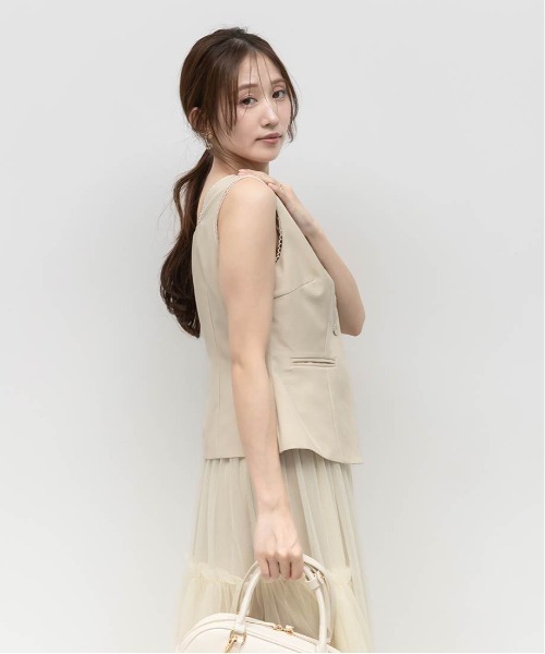 RANDA(ランダ)の「ジレ&チュールスカートセット(ワンピース・レディース・クリーム/グレー/グレイッシュベージュ・1/0)」の15枚目の写真