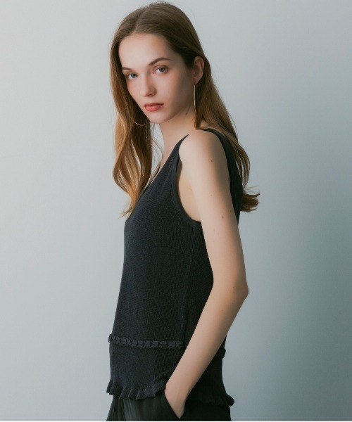 SERENO(セレーノ)の「リネンブレンド フリルトップス(Tシャツ/カットソー・レディース・ダークグレー・M/L/S)」の8枚目の写真