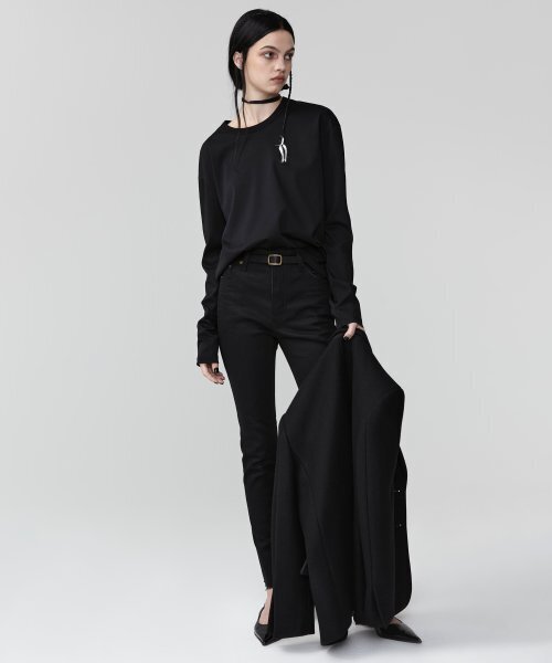 EAN JO(イアンジョー)の「PREMIUM COTTON LOOSE FIT LONG SLEEVE (BLACK)(Tシャツ/カットソー・レディース・その他・ONE SIZE)」の3枚目の写真