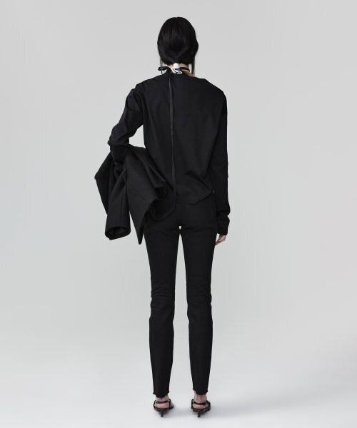 EAN JO(イアンジョー)の「PREMIUM COTTON LOOSE FIT LONG SLEEVE (BLACK)(Tシャツ/カットソー・レディース・その他・ONE SIZE)」の4枚目の写真
