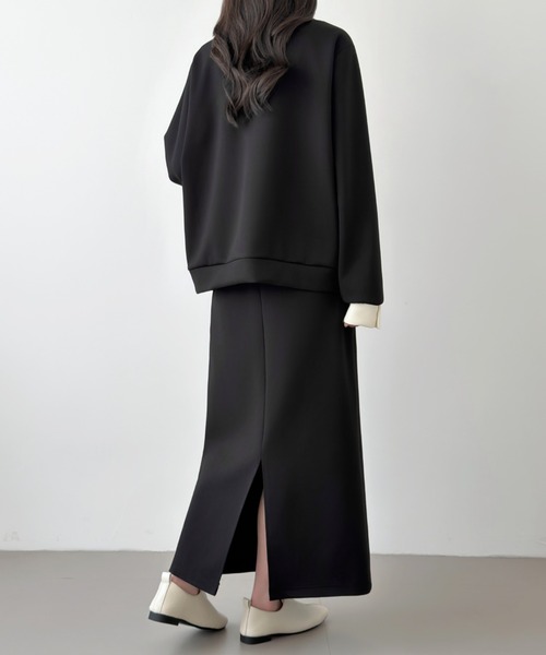 ABITOKYO(アビトーキョー)の「レイヤード風配色スキッパネックスウェットセットアップ(セットアップ・レディース・ブラック/チャコールグレー/ネイビー・M/L)」の5枚目の写真