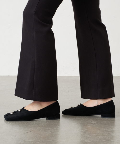 GRISE（グリーズ）の「GRISEレザーワイドスクエアスリットフラット（その他シューズ・レディース・ベージュ/ブラック・22cm/22.5cm/23cm/23.5cm/24cm/24.5cm/25cm）」の22枚目の写真