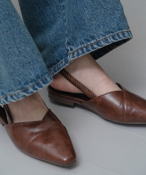 Kastane（カスタネ）の「クロストゥパンプス（パンプス・レディース・ブラック/ブラウン・36/37/38）」の13枚目の写真