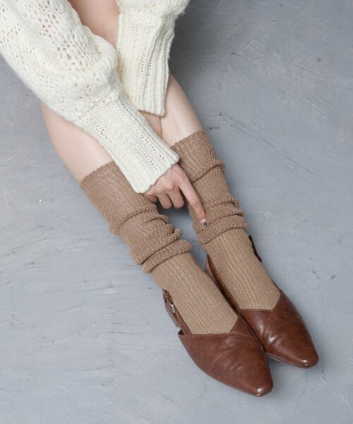 Kastane（カスタネ）の「クロストゥパンプス（パンプス・レディース・ブラック/ブラウン・36/37/38）」の19枚目の写真