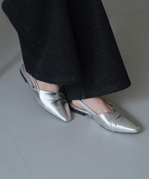 Kastane（カスタネ）の「クロストゥパンプス（パンプス・レディース・ブラック/ブラウン/シルバー・36/37/38）」の18枚目の写真