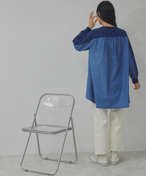 Fizz(フィズ)の「インディゴ裏毛 ストライプ切替えチュニック(チュニック・レディース・ブルー/ネイビー・M)」の13枚目の写真