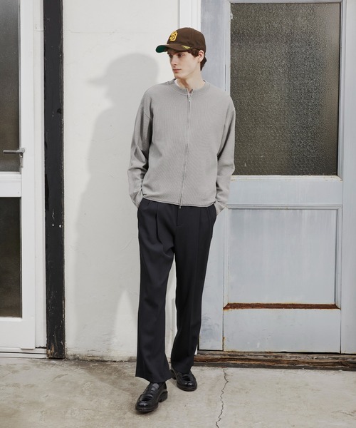 PUBLIC TOKYO(パブリックトウキョウ)の「ジップアップクルーネックカーデ /ウォッシャブル/ニット/セーター/カーディガン(カーディガン/ボレロ・メンズ・ライトグレー/ブラック・1/2)」の9枚目の写真