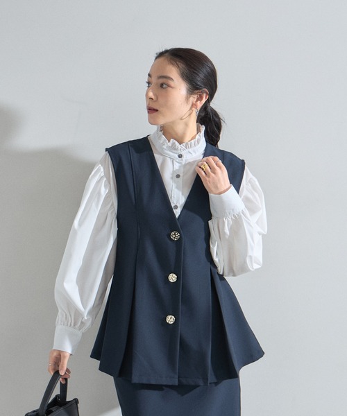 &. NOSTALGIA(アンドドットノスタルジア)の「ゴールドボタン美シルエットジレ(セットアップ)(ベスト・レディース・ネイビー/ブラック・M)」の2枚目の写真