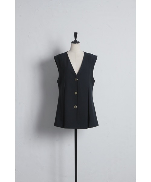 &. NOSTALGIA(アンドドットノスタルジア)の「ゴールドボタン美シルエットジレ(セットアップ)(ベスト・レディース・ネイビー/ブラック・M)」の13枚目の写真