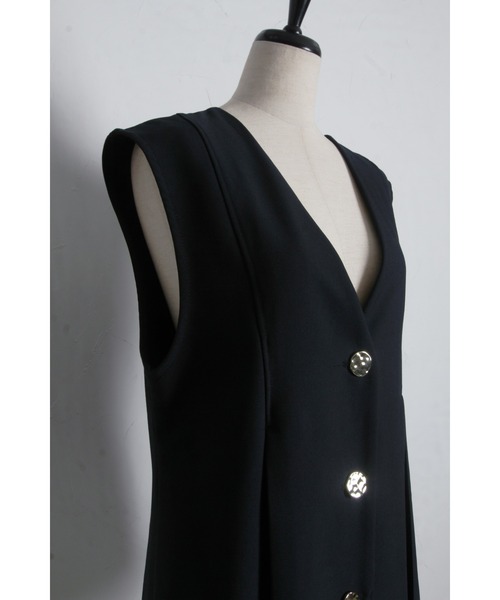 &. NOSTALGIA(アンドドットノスタルジア)の「ゴールドボタン美シルエットジレ(セットアップ)(ベスト・レディース・ネイビー/ブラック・M)」の18枚目の写真