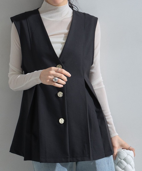 &. NOSTALGIA(アンドドットノスタルジア)の「ゴールドボタン美シルエットジレ(セットアップ)(ベスト・レディース・ネイビー/ブラック・M)」の7枚目の写真