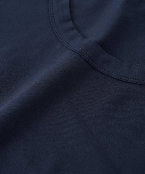 La boutique BonBon（ラブティックボンボン）の「【デコルテ美人見え】UネックコンパクトTシャツ（Tシャツ/カットソー・レディース・オフホワイト/ピンク/ライトグレー/ネイビー・FREE）」の19枚目の写真