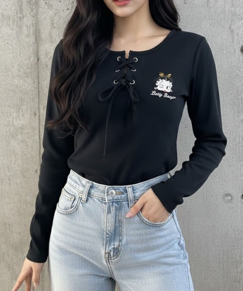 GLAMOROUS JANE（グラマラスジェーン）の「BETTY BOOP刺繍レースアップ長袖トップス（Tシャツ/カットソー・レディース・レッド/ブラック/グレー/オフホワイト・FREE）」の9枚目の写真