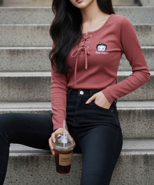GLAMOROUS JANE（グラマラスジェーン）の「BETTY BOOP刺繍レースアップ長袖トップス（Tシャツ/カットソー・レディース・レッド/ブラック/グレー/オフホワイト・FREE）」の18枚目の写真