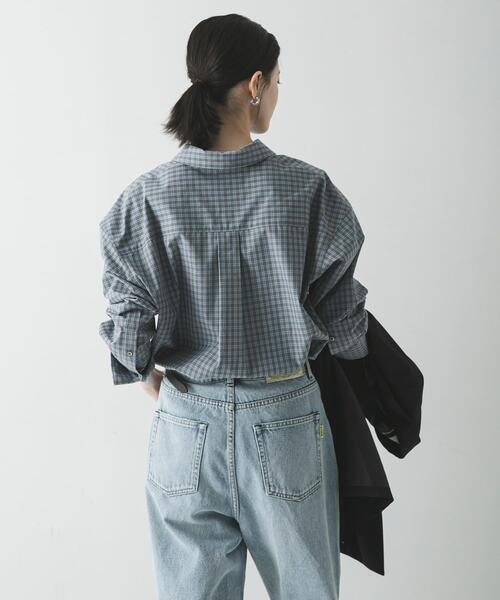 URBAN RESEARCH(アーバンリサーチ)の「レギュラーカラーチェックシャツ(シャツ/ブラウス・レディース・オフホワイト/ライトブルー/ネイビー・FREE)」の5枚目の写真