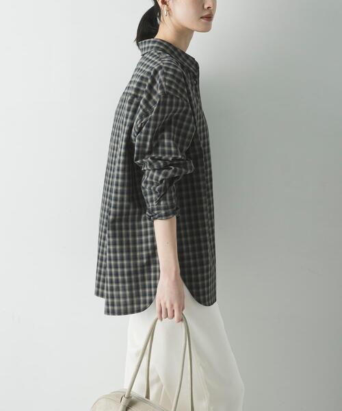 URBAN RESEARCH(アーバンリサーチ)の「レギュラーカラーチェックシャツ(シャツ/ブラウス・レディース・オフホワイト/ライトブルー/ネイビー・FREE)」の21枚目の写真