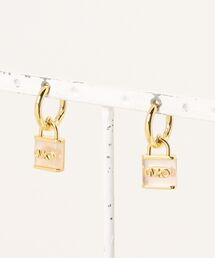 MICHAEL KORS（マイケルコース）の「ゴールド ホワイト ロック ハギードロップピアス（ピアス（両耳用））」