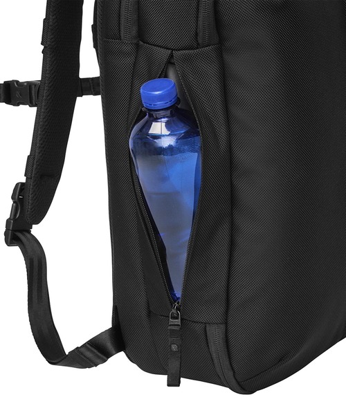 incase（インケース）の「INCO250012-BLK Incase Tracks Two-Way Brief（ビジネスバッグ・メンズ・ブラック・ONE SIZE）」の10枚目の写真