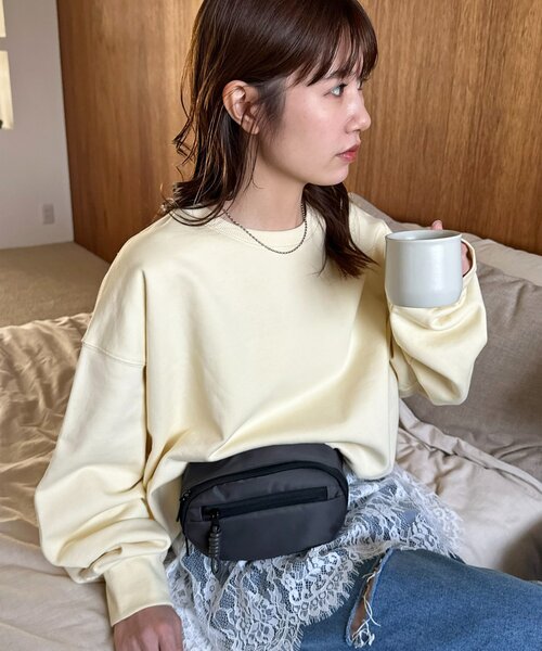 DISCOAT(ディスコート)の「ナイロンミニウエストポーチ(ボディバッグ/ウエストポーチ・レディース・チャコールグレー/ブラック/ブラウン・FREE)」の2枚目の写真