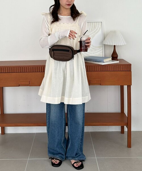 DISCOAT(ディスコート)の「ナイロンミニウエストポーチ(ボディバッグ/ウエストポーチ・レディース・チャコールグレー/ブラック/ブラウン・FREE)」の9枚目の写真