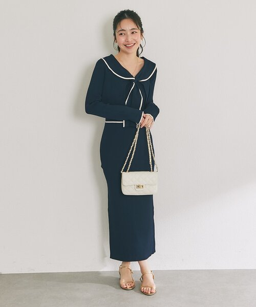 La boutique BonBon（ラブティックボンボン）の「【最強着映えセット】バイカラーニットセットワンピース（ワンピース・レディース・ネイビー/アイボリー/サックスブルー・PM/FREE）」の3枚目の写真