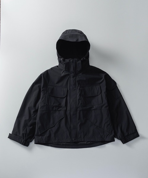 +phenix（プラスフェニックス）の「+phenix(プラスフェニックス) TECH ECWCS JACKET / テック エクワックス ジャケット（マウンテンパーカー・メンズ・ブラック/ネイビー・XL/L/M）」の2枚目の写真